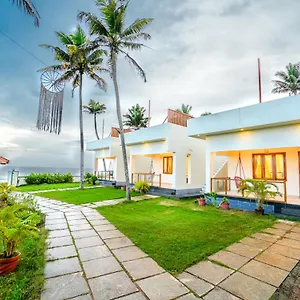 Resort Solaris View & By Voye Homes